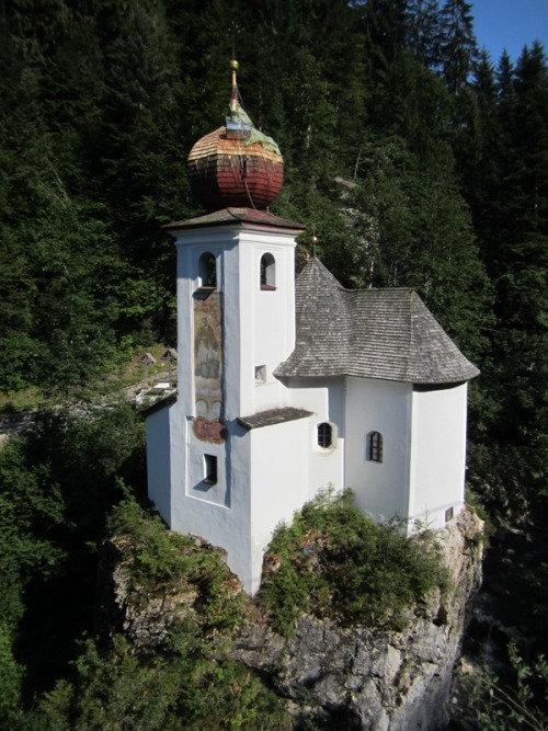 (via Stampfanger Chapel, a photo from Tyrol, West | TrekEarth)Söll, Tyrol, Austria