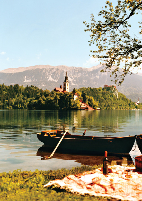 condenasttraveler: Photos of Slovenia’s Magical Mountains, Rivers, and Restaurants | Lake Bled