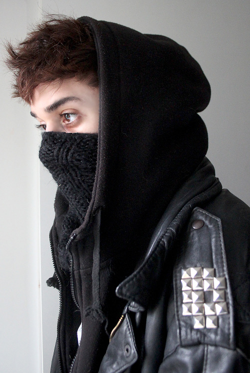 orlaylod:  he forced me to reblog him