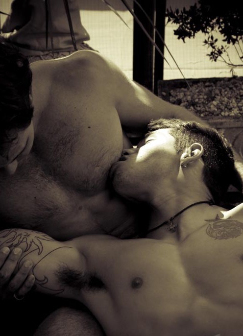 vairymen:  nipple lick 