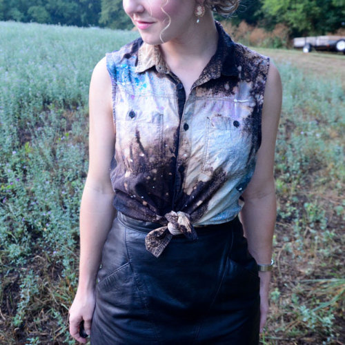 DIY Galaxy Shirt by Stacie Grissom for The Fashion Spot. I know, another galaxy tutorial, but now yo