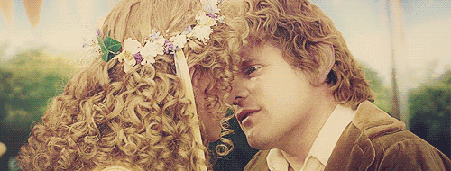 uneamiedelabc:  My dear Sam. You cannot always be torn in two. You have to be one