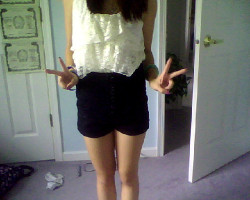 Another outfit of the day (that just so happens to be with my high waisted shorts again) I just adore these shorts.