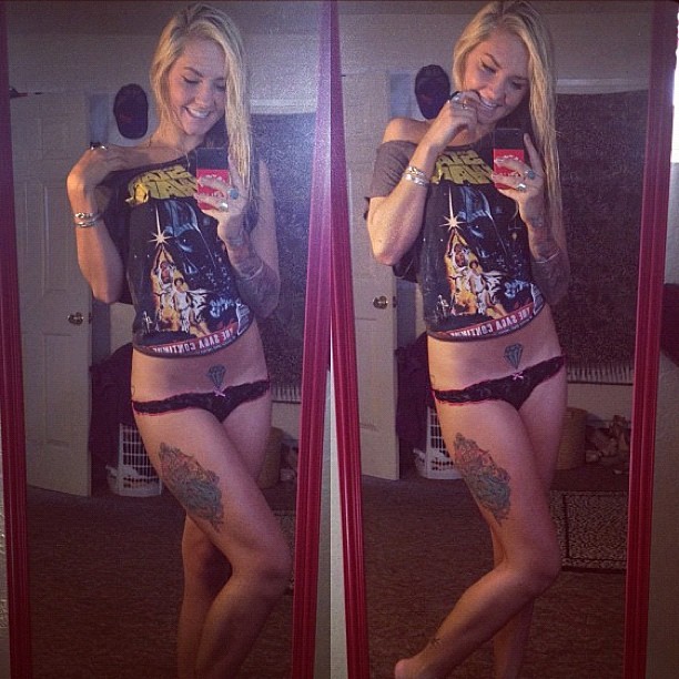 starwarsgonewild:  How sexier can a Star Wars fangirl get? by marijuanababy_  :)