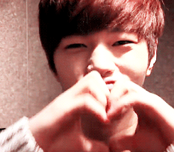 norice&ndash;nolife:  -myungsoo’s kissyface signature move 