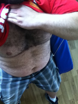 chubbyaddiction:  tumblrbear:  Hairy chest