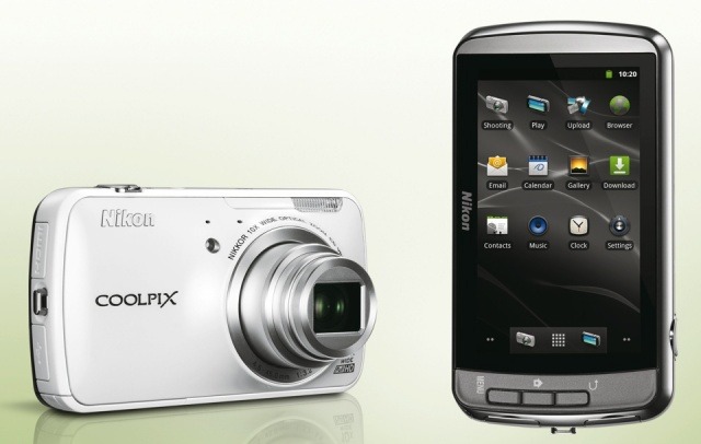 tiga:  Androidを搭載したデジカメCoolpix S800cをNikonが発表–しかし誰が買う？
