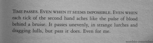 wordsto-remember: New Moon by Stephenie Meyer
