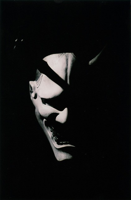 nihonexpress:  Hannya mask for Japanese Noh theatre   Awesome !!!! *.*