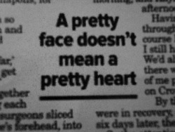 youhadmyheart-forthemostpart:  If You’re Going To Be Two Faced, Make One of Them Pretty. 
