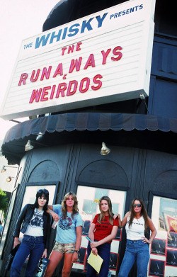 vintagegal:  The Runaways at the Whisky A Go Go, 1977 photo by Brad Elterman 