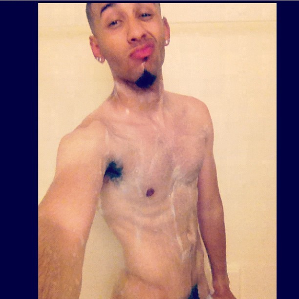 natethekilla:  Shower flow….. This is what the Arizona sun will do to you😒 (Taken