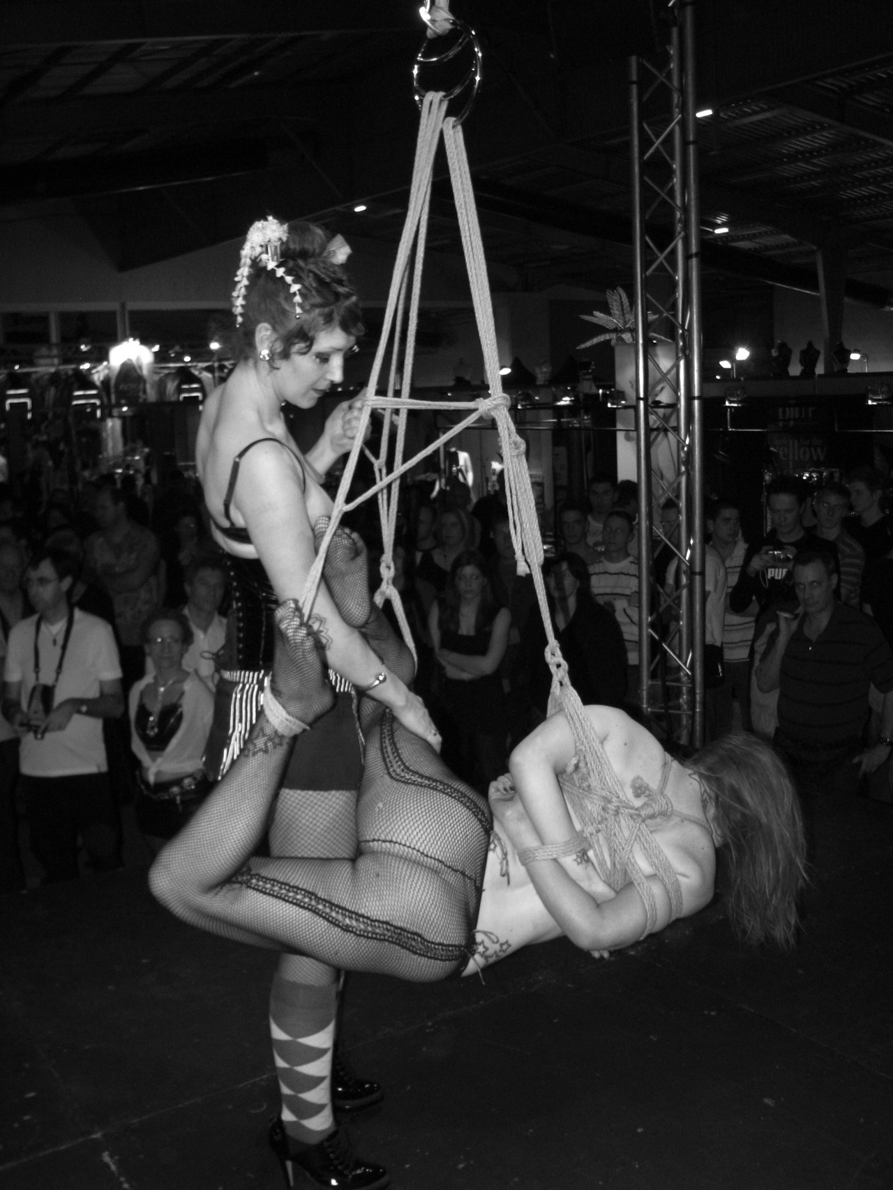 ropes-n-roses:  Besançon  2009, with Mina