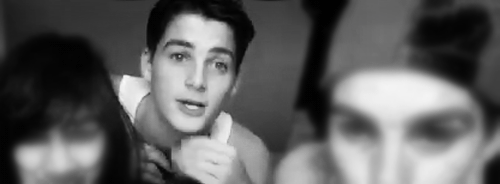 kimmismiles:  cheeky little kiss from Finn :P  