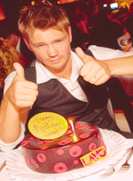 todofandeonetreehill:                            • Feliz Aniversário,