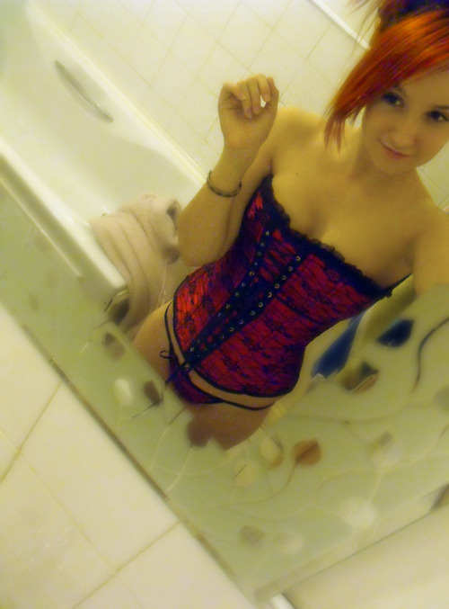 thegirlcrushing:   Submitted by http://hellosweetness.tumblr.com/ 