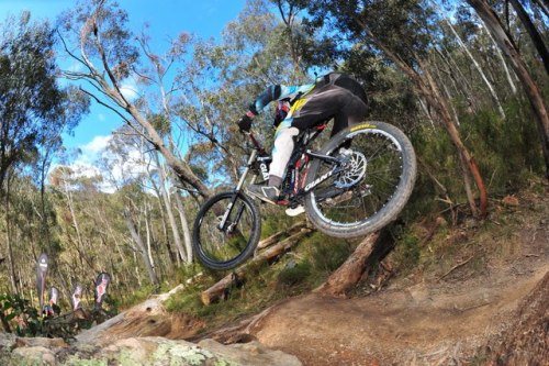 penguins-on-lsd: Me racing at the 3rd of the NSW/ACT state series.