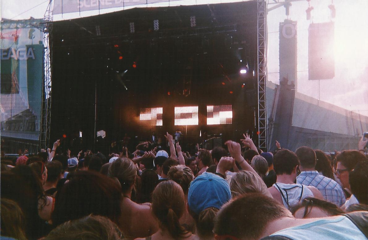 skdmrkz:  Brand New - Montreal  