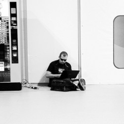 Hacker -  (Scattata con Instagram presso Warsaw Modlin Airport)