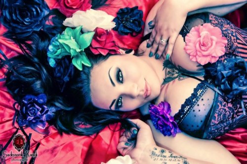 itsthathickness:  Sexy 