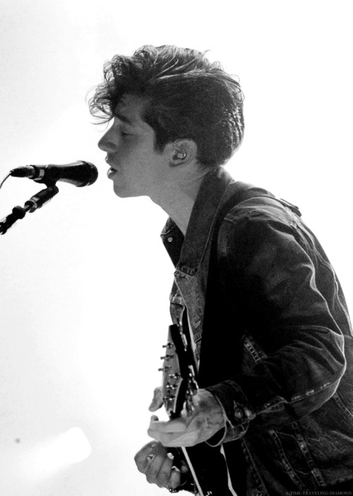 menameisntrio:  ♔ 78/100 pictures of Mr. Turner. 
