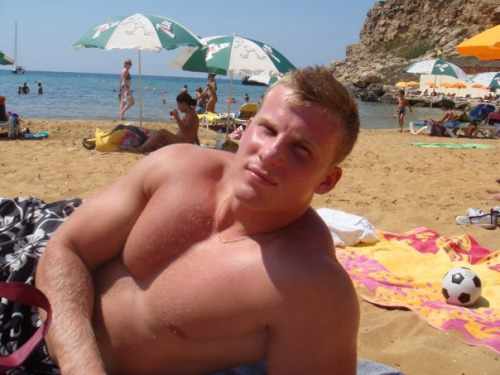 Blond-Built-Bearded