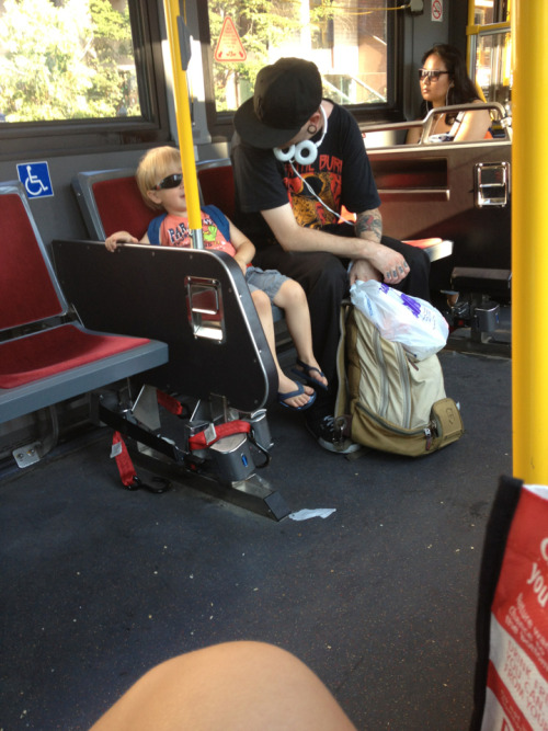 c-hillvibes:So today while on my way home from work on the bus I saw this. I saw a little boy and hi