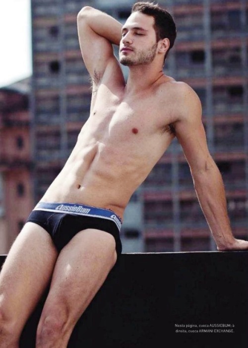 absolutelysterek:  Thiago Rufinelli