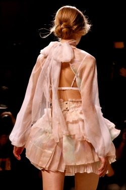 chiffonandribbons:  Nina Ricci S/S 2011 