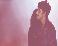 lucyporebelde:  csi-chamel:  forever reblog chameleiras  