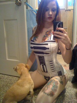 fetishclub:  r2d2 does self shots too http://fetishclub.tumblr.com/