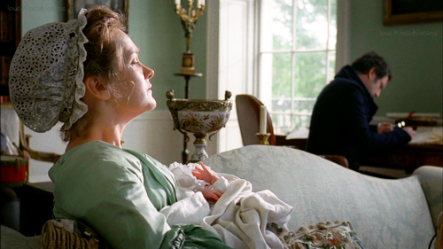 Not-hideous cap on Isabella Knightley in Emma (2009). This gives certain characters of mine some hop