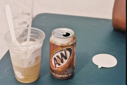 bro-tography:  Rootbeer float 