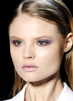 nastyvogue:  deseased: magdalena frackowiak at michael kors ss 2010   FUCKING FASHION BLOG