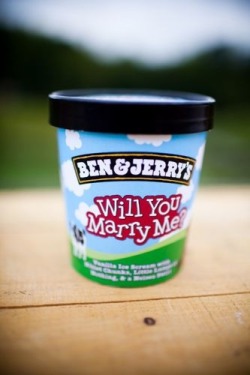 simplybridal:  the best proposal ever!