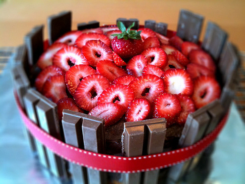 Porn photo something-so-classic:  Bowl of Strawberries.