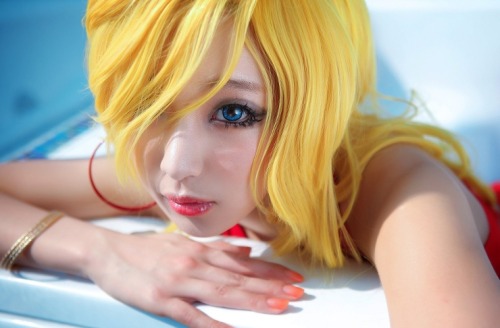 vandariwuuuuutcosplay:  Character: PantyManga/Anime: Panty &amp; Stocking with GarterbeltCN: Can