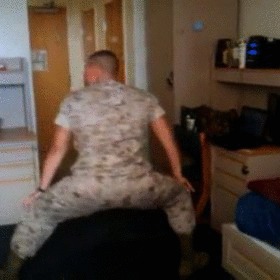 kisskissbigbang:  annaomgz:   Never scroll past a twerking soldier. Thank you for serving our country with your brave booty.  Officer Booty reporting for duty.   Call of Booty 