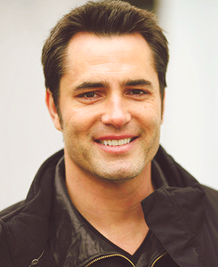 Continuumworld:   Victor Webster Filming Continuum In Vancouver, 20 Feb.  