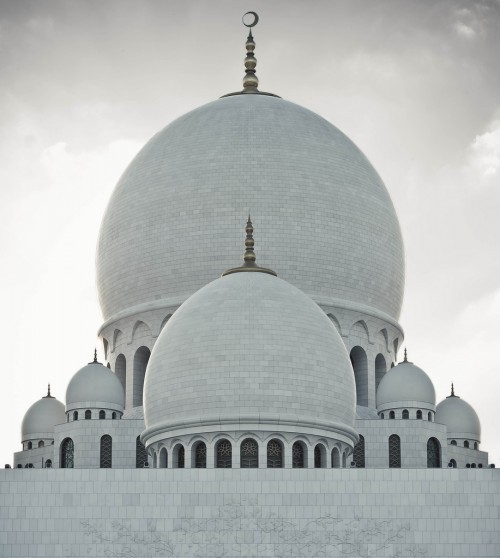 The Internet Islamic Art Database View of Domes at Sheikh Zayed Grand Mosque in Abu Dhabi