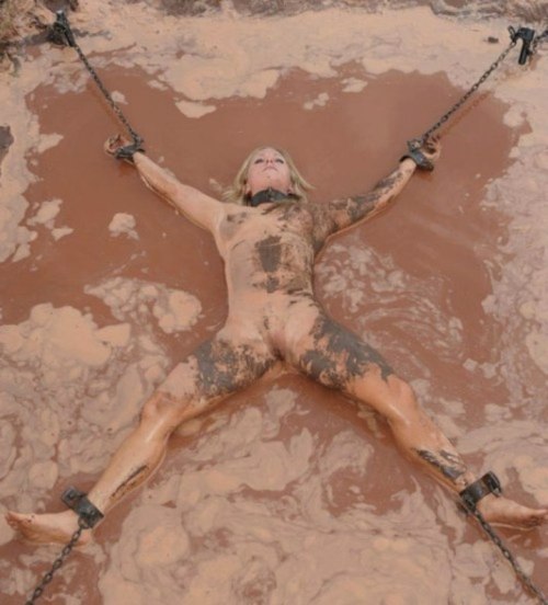 slavegirldiana:i hear mud baths are good for your skin.