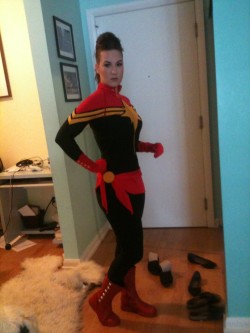 carolcorps:  mckelvie:  Fantastic Cap cosplay made by AProperMess.  Great job on this. 