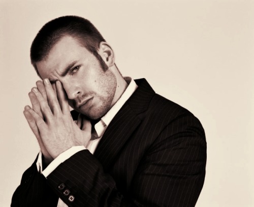 26/30 photos of Chris Evans