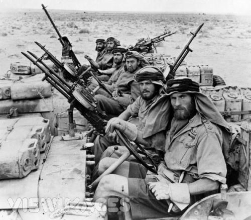 SAS Desert Raiders on patrol in North Africa, World War II.In the North Africa campaign of World War