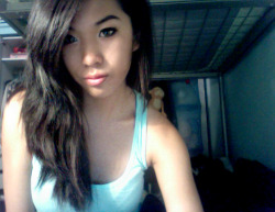 fuckyeahdivineasians:  awk shadow :$ staarling.tumblr.com 