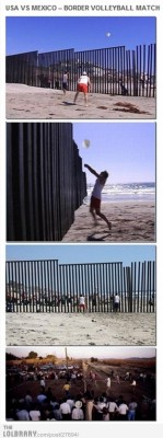 quevidamastriste:  Partidito de volley en la frontera 