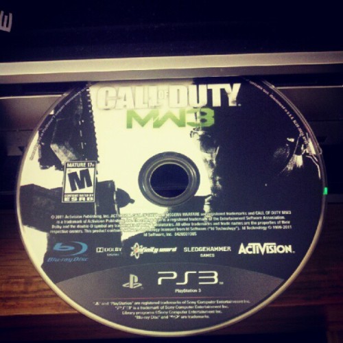 n0more-nonsense:  Oh wait! That’s more like ittttt #MW3 @jonmacarewa but lemme warm up first, I’m rusty! (Taken with Instagram)