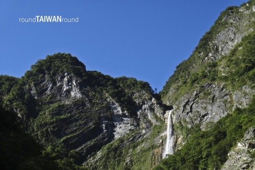 Taroko Gorge Taroko Gorge (太魯閣峽谷) possesses the most breathtaking scenery in Taiwan, which is a must