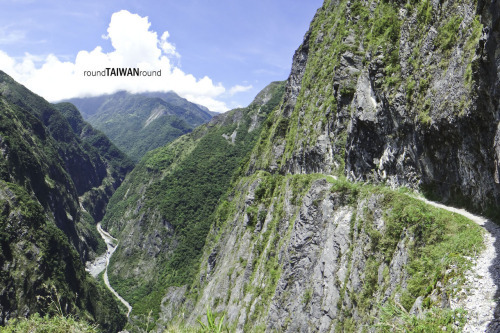 Taroko Gorge Taroko Gorge (太魯閣峽谷) possesses the most breathtaking scenery in Taiwan, which is a must