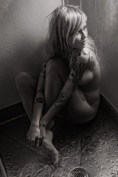 womenwithink:  Sara Fabel  Our FB page here: adult photos